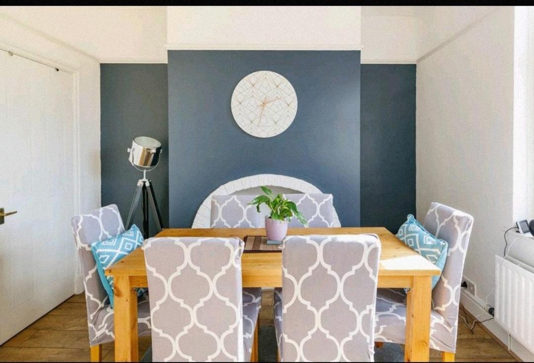 Atrium House Guest House Hazel Grove Esterno foto