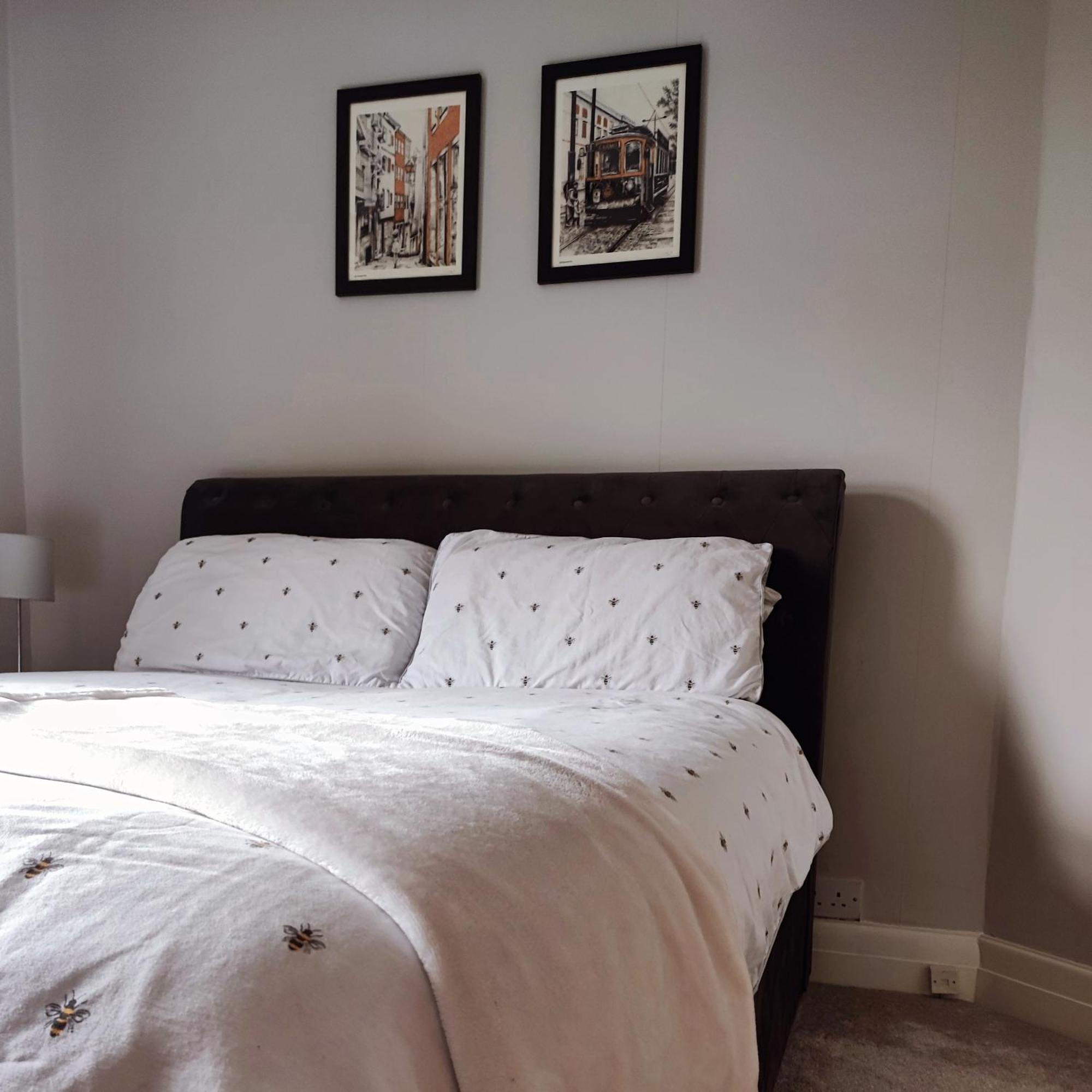 Atrium House Guest House Hazel Grove Esterno foto